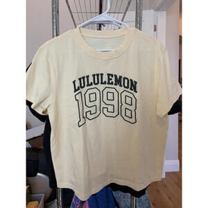 Lululemon Cotton Graphic Tshirt in yellow